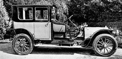 Делоне-Бельвиль 1911 г. На подобных автомобилях бандиты скрывались от преследования полиции