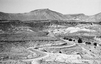 Дорога в тунисской пустыне
