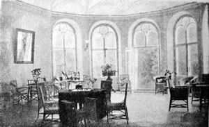 Зал в ризалите господского дома. Фото начала XX в.