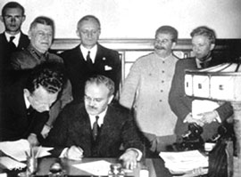 Подписание пакта Молотова-Риббентропа 23 августа 1939&nbsp;г.