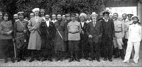 П.Н.Врангель с членами правительства Юга России, генералами и казачьими атаманами