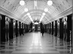 Станция метро «Красные ворота» 