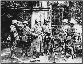 Немецкие солдаты в Брест-Литовске